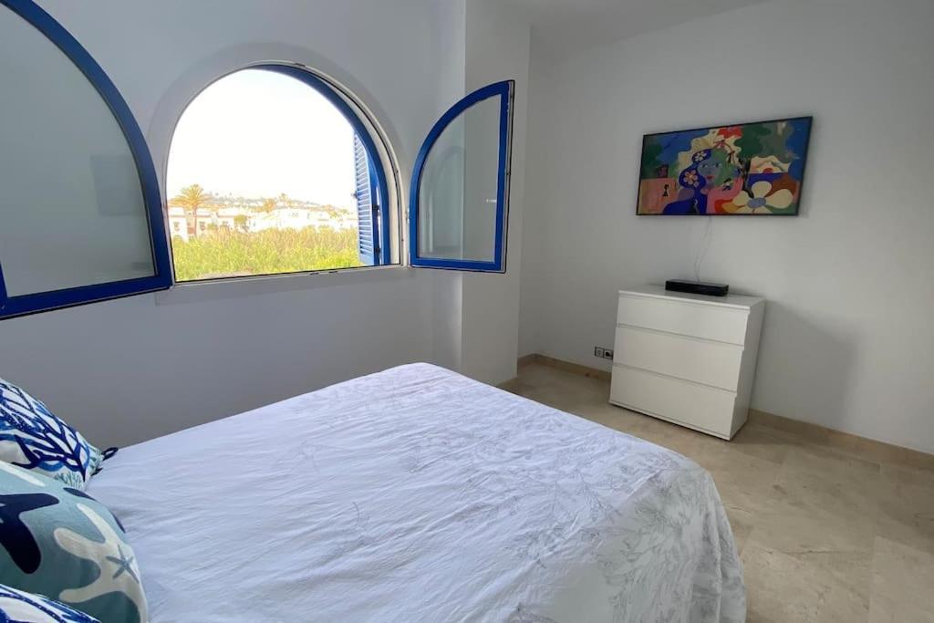 Primera Linea 3 Habitaciones Manilva Сан Луис де Сабинияс Екстериор снимка
